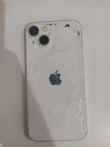 iPhone 13 para tirar peça