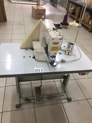 MÁQUINA DE COSTURA INDUSTRIAL - TRAVETE ELETRONICO 
