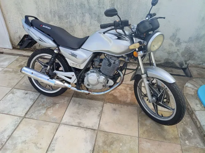 Suzuki YES 125 2012
