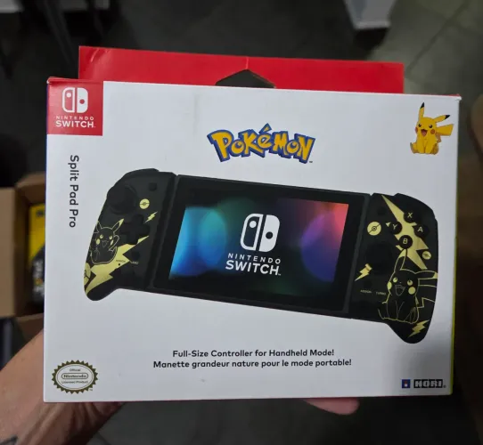 Controle Hori Split Pad Pro - Temática Pokémon Pikachu, novíssimo.