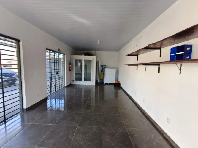 SALA COMERCIAL PARA LOCAÇÃO EM OFICINAS