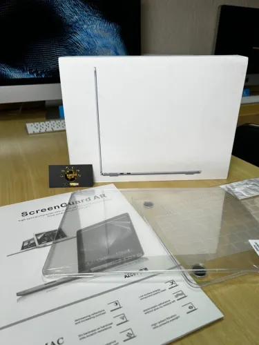 MacBook Air M5 - 13? 16GB / 512GB + KIT CAPA PROMOÇÃO