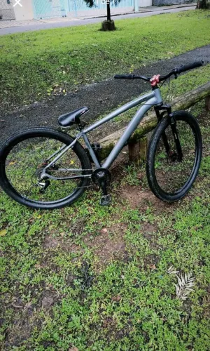 Vendo uma bike semi-nova