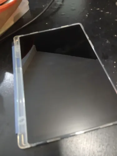 Vendo esse tablet Samsung A8 tela 10.5. vai com caixa, carregador e nota fiscal. 