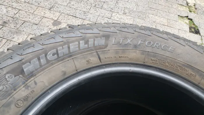 Jogo de pneus Michelin aro 18