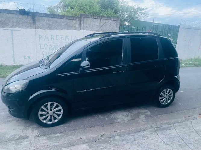 Fiat Idea Essence 1.6 Flex 16V 5P 2012