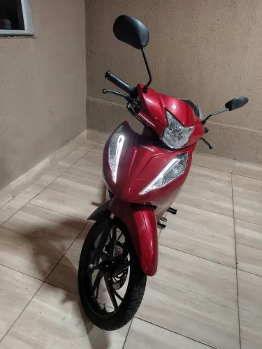 Biz 125 EX 2025