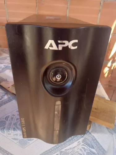 Nobreak APC 1500VA 