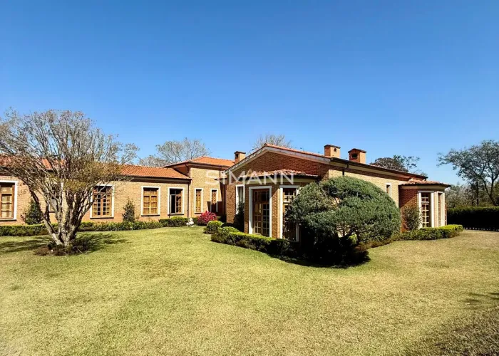 Vila Pinhal - Casa de Veraneio com 5 Suítes