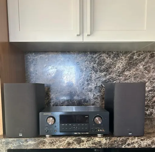 Receiver Marantz SR4002 + 2 Caixas Bowers & Wilkins (B&W)