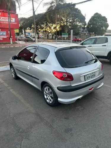 Peugeot 206 Presence 1.4/ 1.4 Flex 8V 3P 2005