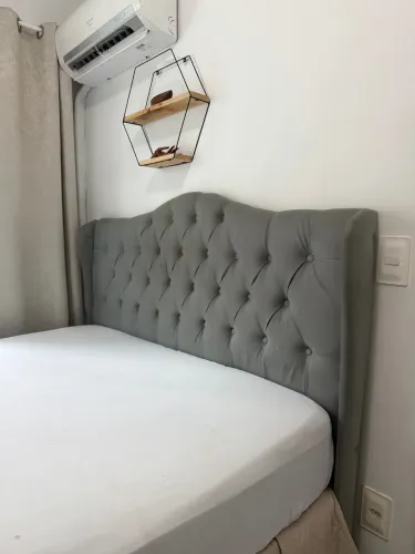 Cabeceira em ótimo estado