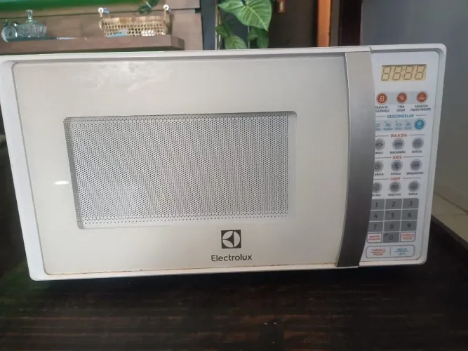 Micro-ondas Electrolux 20litros