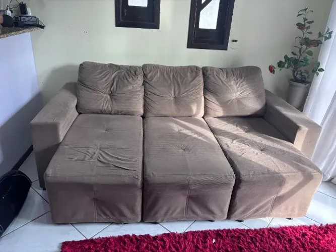Sofá com chaise