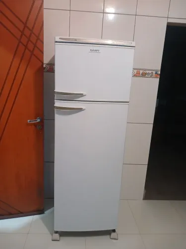 Geladeira dako 380 Lt