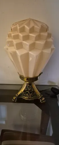 ART DECO Luminária de mesa base  bronze artista assinado c/ rara cúpula  opalina  salmão 