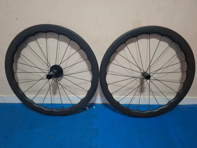 Rodas de carbono super leve