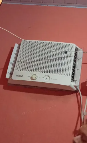 Vende -se ar-condicionado
