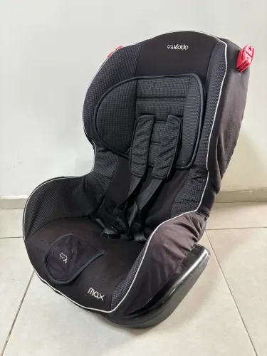 Cadeirinha infantil Kiddo Max reclinável 0 a 25kg