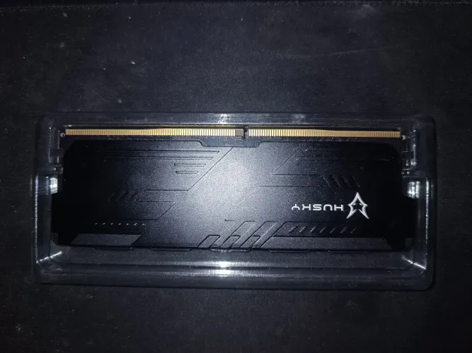 Memória ram 8gb Husky 3200mhz TROCO POR PENTE DE 16 DOU VOLTA