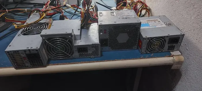 Fonte de alimentação atx compacta para pc