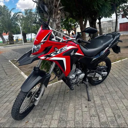 XRE 300 - ENTRADA R$6.500,00 + PARCELAS