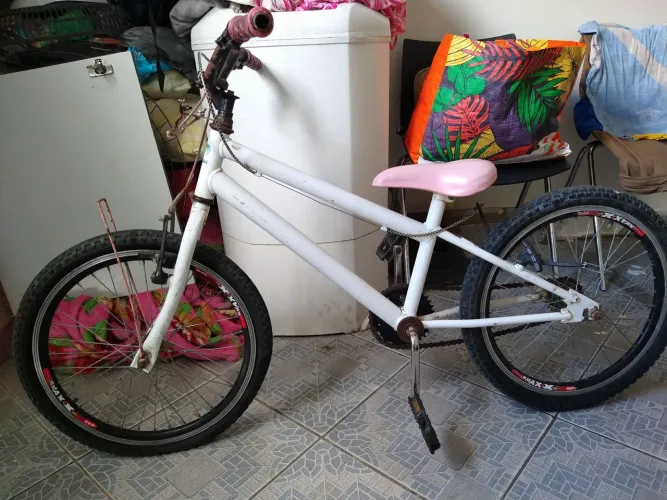 Bicicleta BMX aro 20