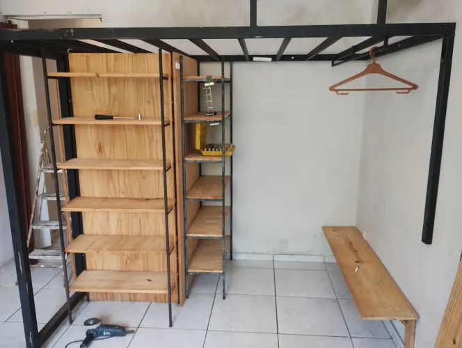 Cama suspensa