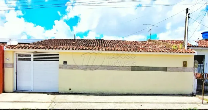 Casa com 3 quartos à venda na Cidade Universitária
