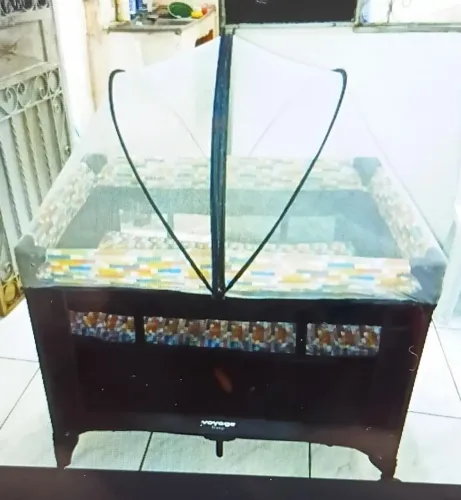 Berços portátil da marca Voyage