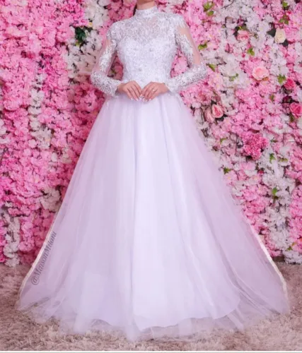 VENDO VESTIDO E VÉU DE NOIVA