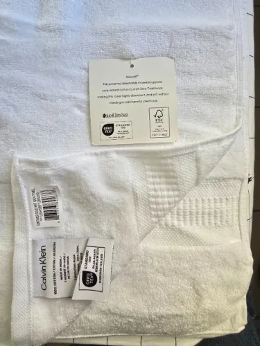 Toalha de Banho Premium Calvin Klein - Maciez e Absorção Máxima