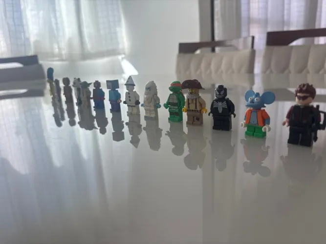 14 MINIFIGURES/BONECOS DE LEGO 100% originais 