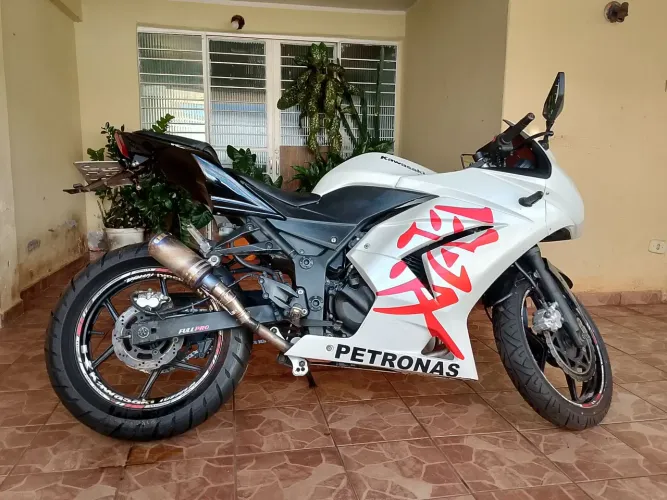 Kavasak ninja 250R