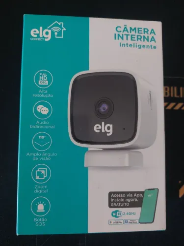 Camera de Segurança Full HD para Monitoramento Interno com Botão SOS - SHCI603
