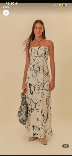 Vestido borboleta longo farm
