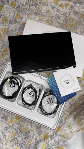 Monitor portátil Arzopa 14? IPS Full HD Acompanha caixa, cabos e manual, sem defeitos