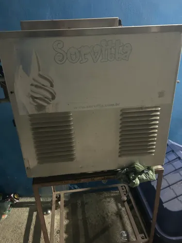 Máquina de sorvete italianinha