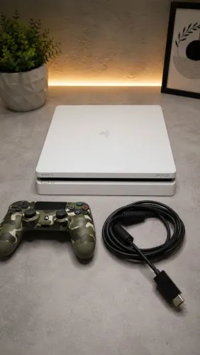 ? PS4 Slim Glacier White + Controle Original Camuflado + Jogos