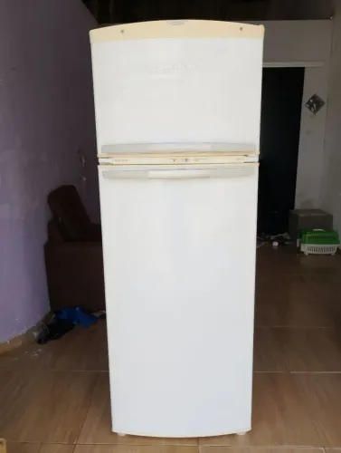 Vendo geladeira