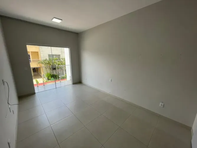 Casa de Condomínio - Cidade Jardim I - 03 Suítes - 02 Vagas de Garagem