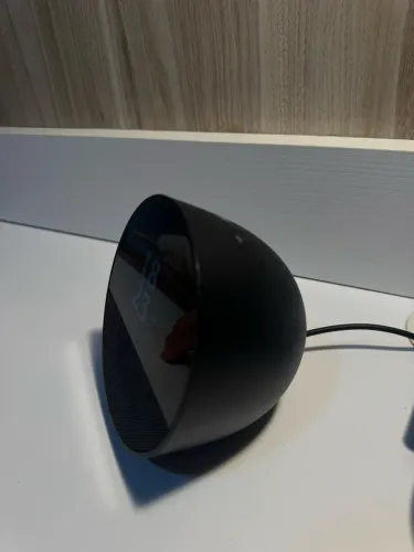 Echo Spot com Alexa | Despertador inteligente com som vibrante | Cor Preta