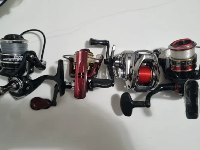 CARRETILHA E MOLINETE DE PESCA TUDO POR ÚNICO PREÇO