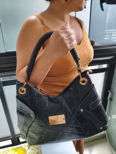 Bolsa de luxo Carmem Steffens em couro preto original