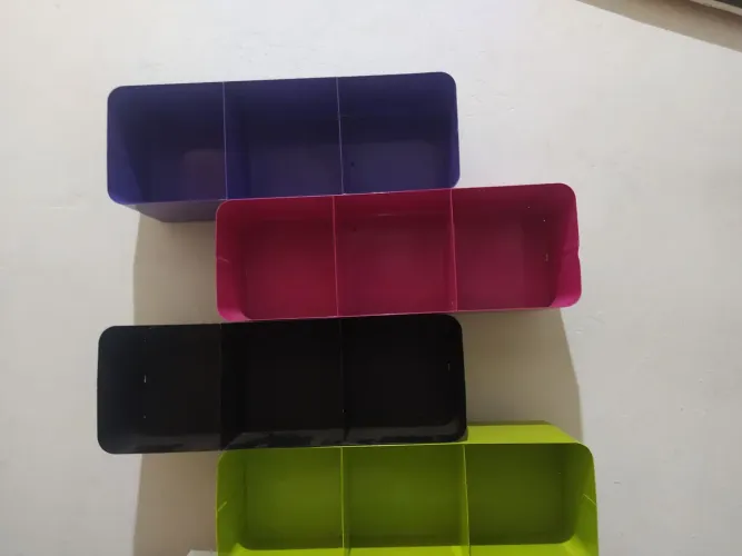 Prateleira de metal para organização