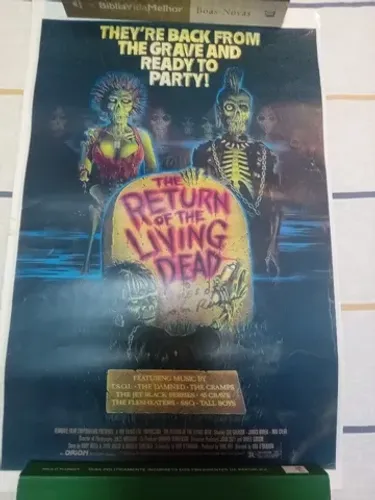 Mini poster a volta dos mortos vivos autografado pelo roteirista