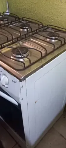Vendo este fogão de 6 bocas 