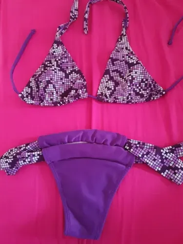 Biquini roxo