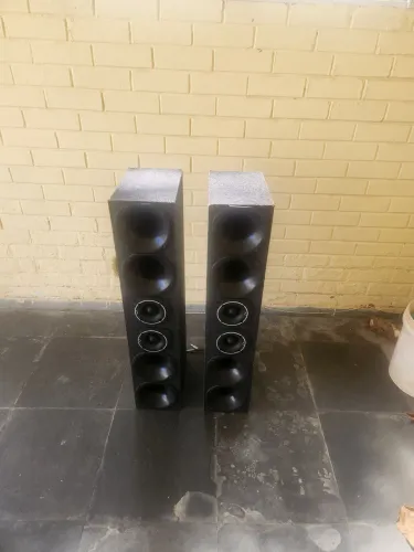 Duas Caixas Corneta com 4 Drivers 2 Tweeters 900W cada