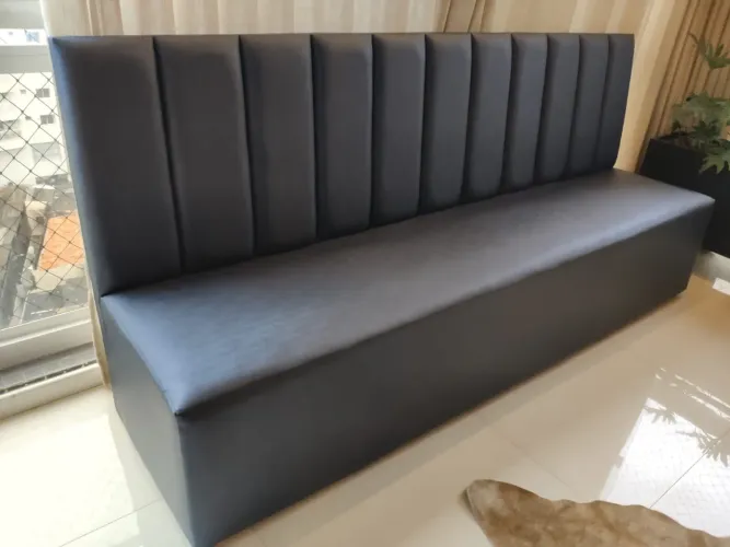 Sofá Booth Preto 3 Lugares